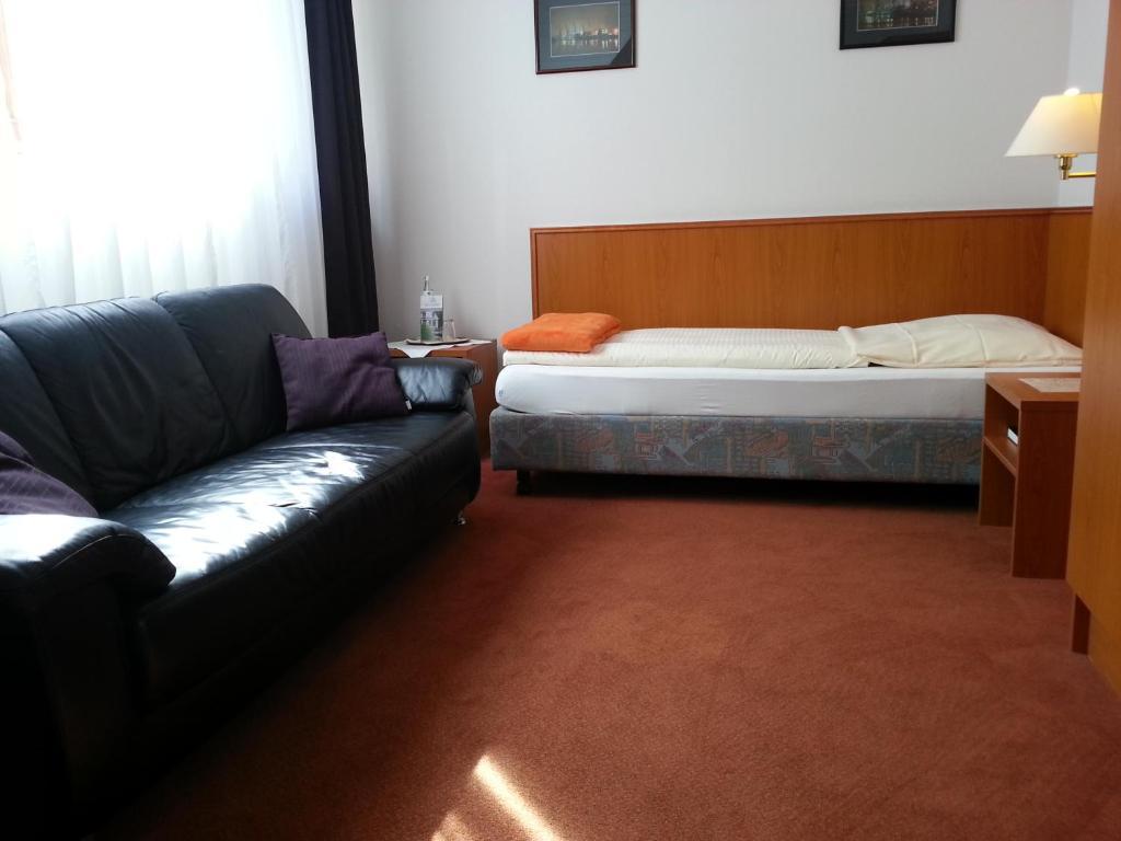 Hotel Restaurant Klostermuehle Reutlingen Dış mekan fotoğraf